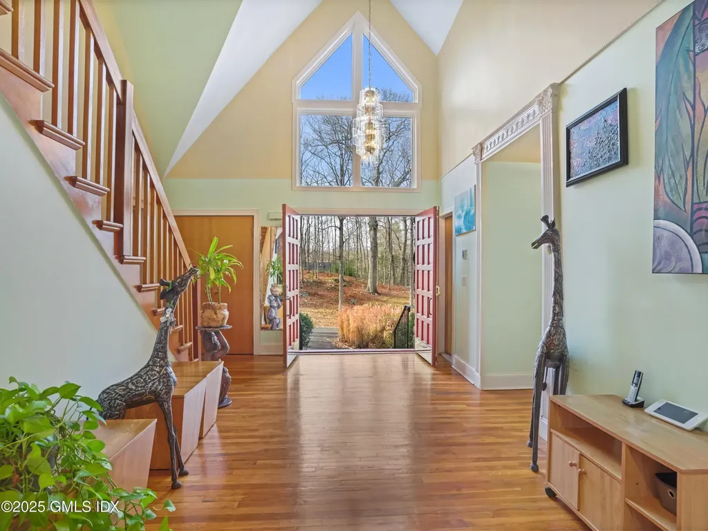 681 River Road Cos Cob CT 06807