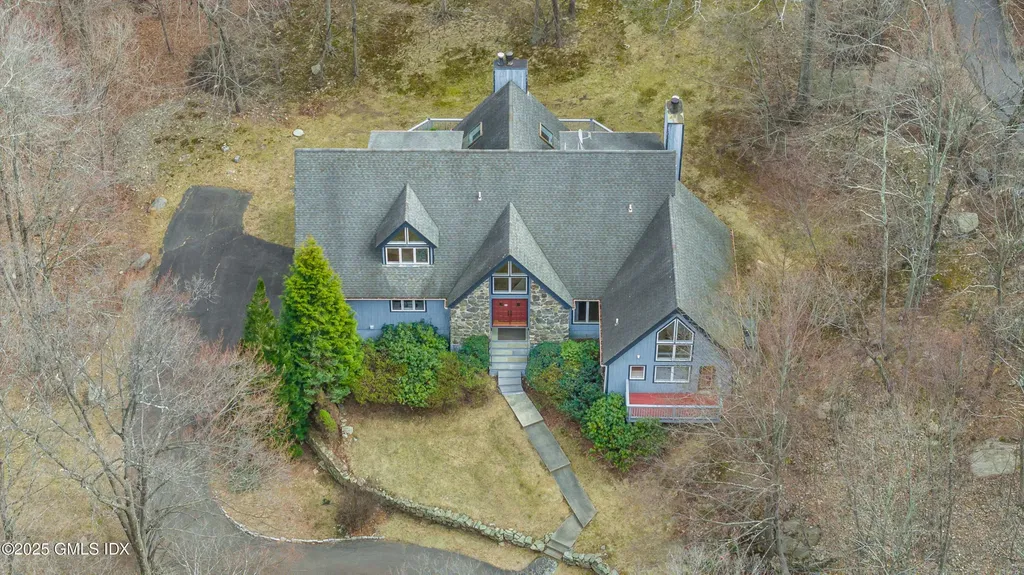 681 River Road Cos Cob CT 06807