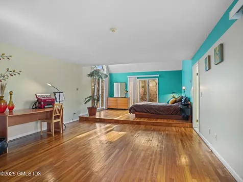 681 River Road Cos Cob CT 06807