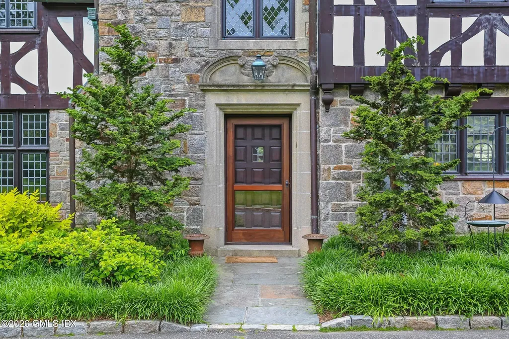 184 Stanwich Road Greenwich CT 06830