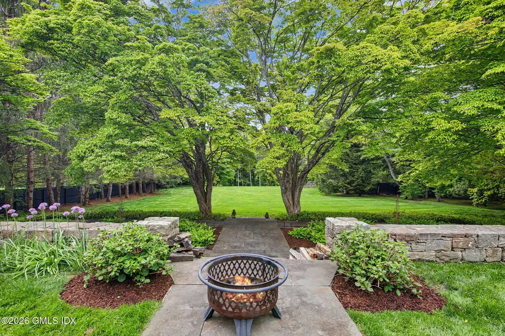 184 Stanwich Road Greenwich CT 06830