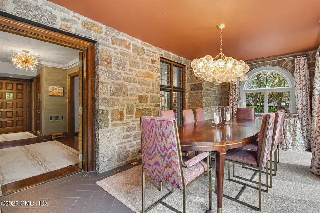 184 Stanwich Road Greenwich CT 06830