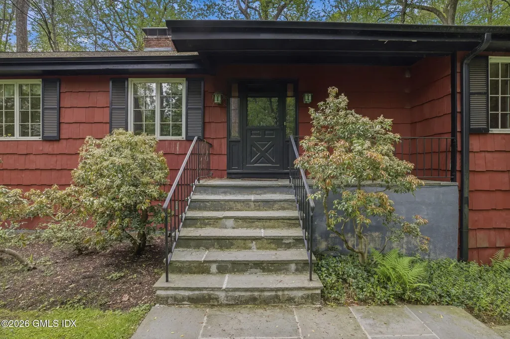86 Dandy Drive Cos Cob CT 06807
