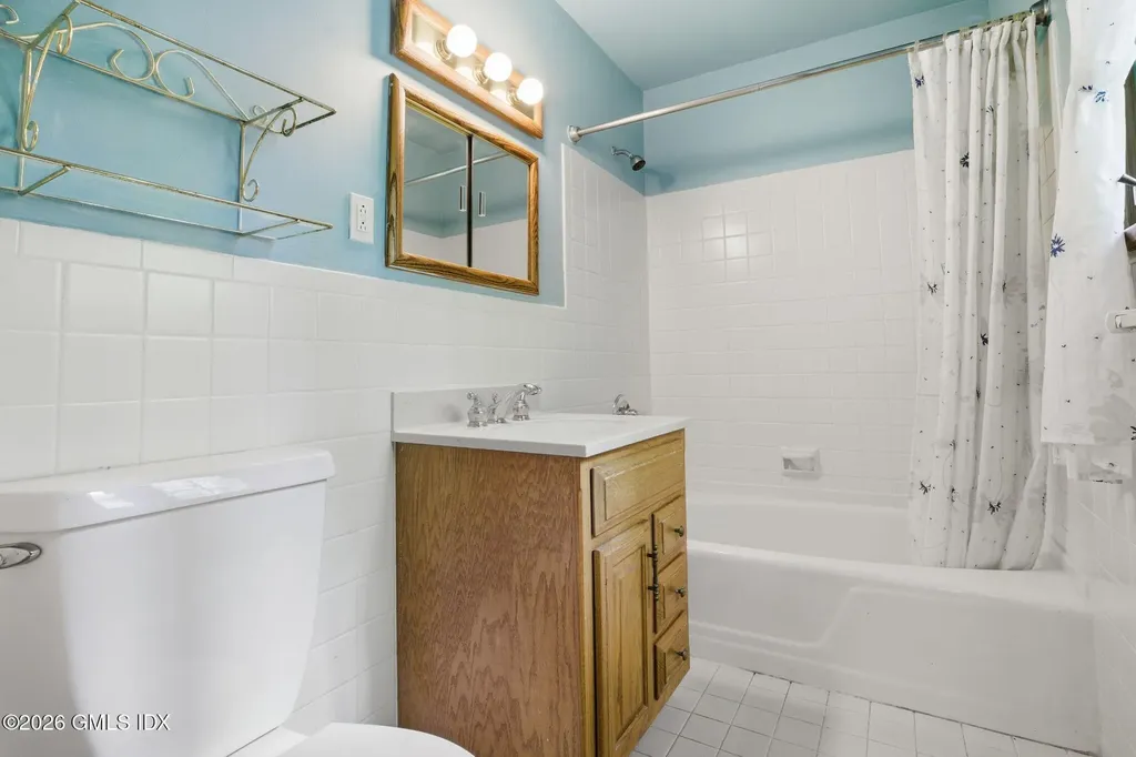 86 Dandy Drive Cos Cob CT 06807