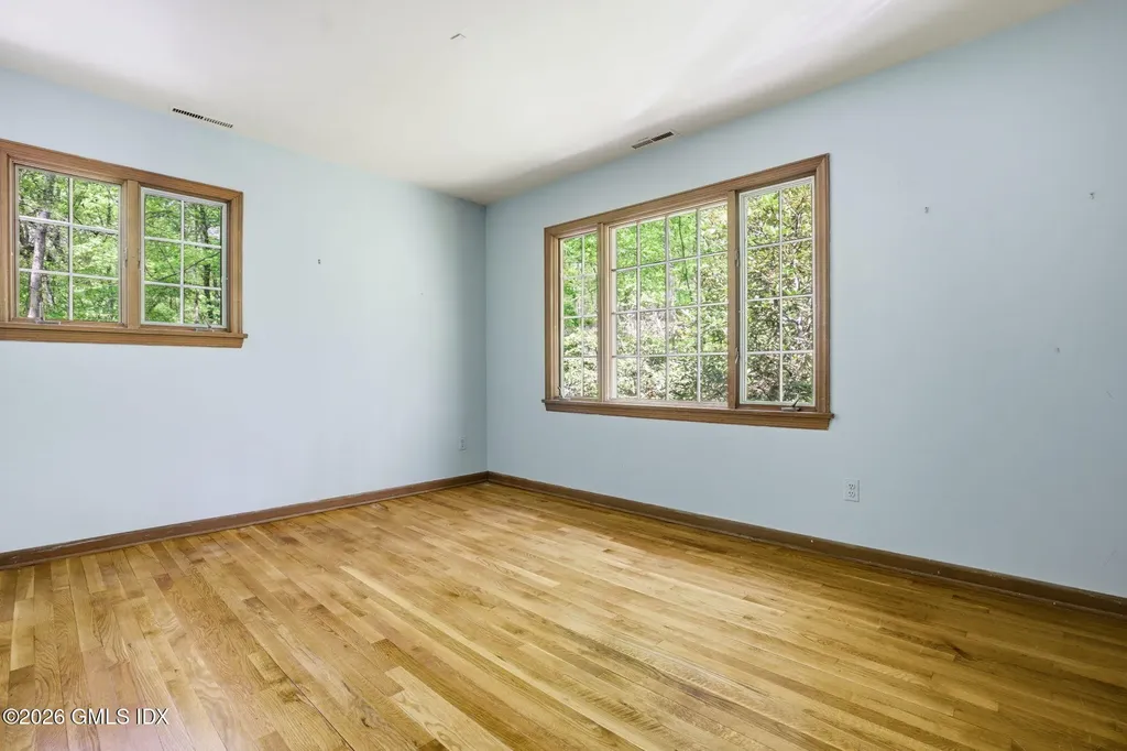 86 Dandy Drive Cos Cob CT 06807