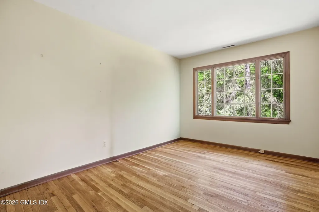 86 Dandy Drive Cos Cob CT 06807