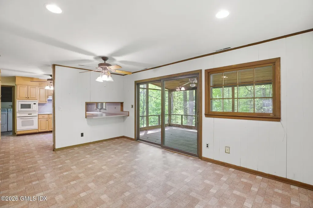86 Dandy Drive Cos Cob CT 06807