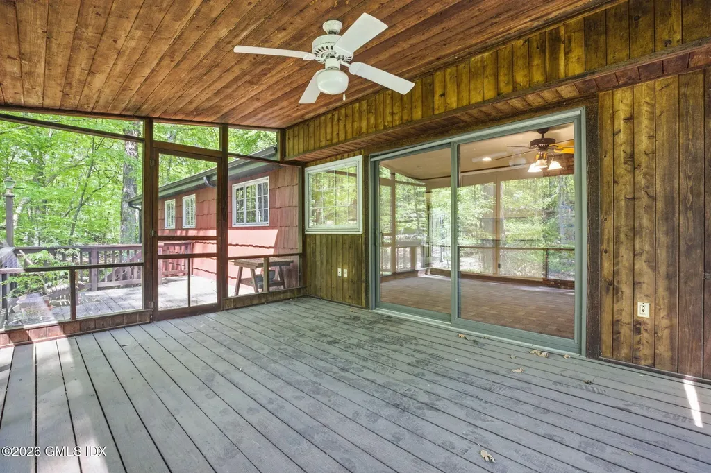 86 Dandy Drive Cos Cob CT 06807