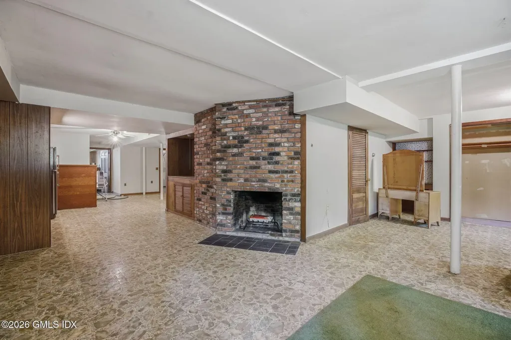 86 Dandy Drive Cos Cob CT 06807