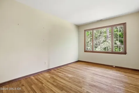86 Dandy Drive Cos Cob CT 06807
