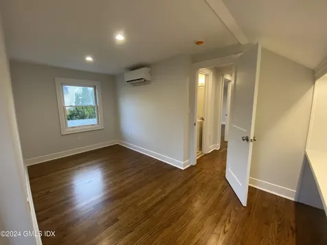 124 Shore Road Old Greenwich CT 06870
