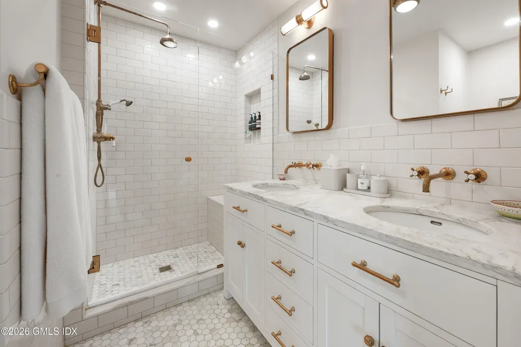 115 River Road Cos Cob CT 06807