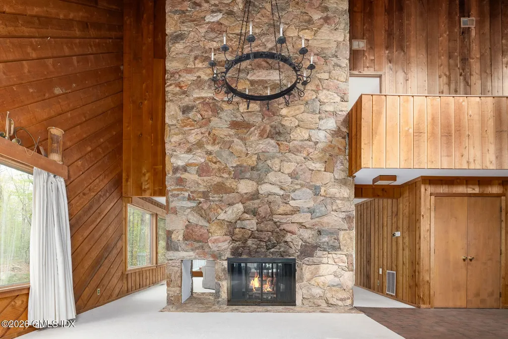 42 Stone Brook Lane Cos Cob CT 06807