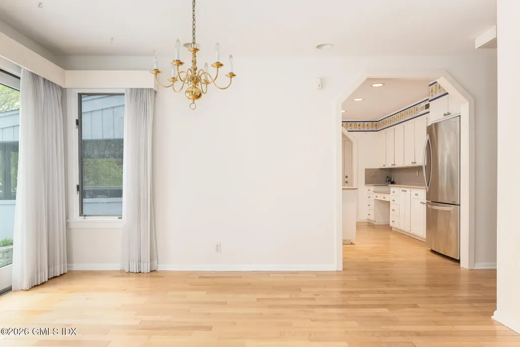 42 Stone Brook Lane Cos Cob CT 06807