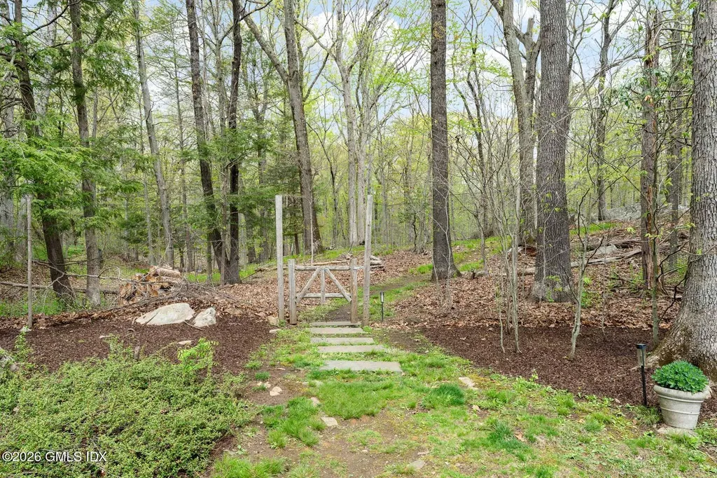 42 Stone Brook Lane Cos Cob CT 06807