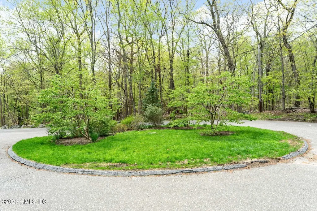 42 Stone Brook Lane Cos Cob CT 06807
