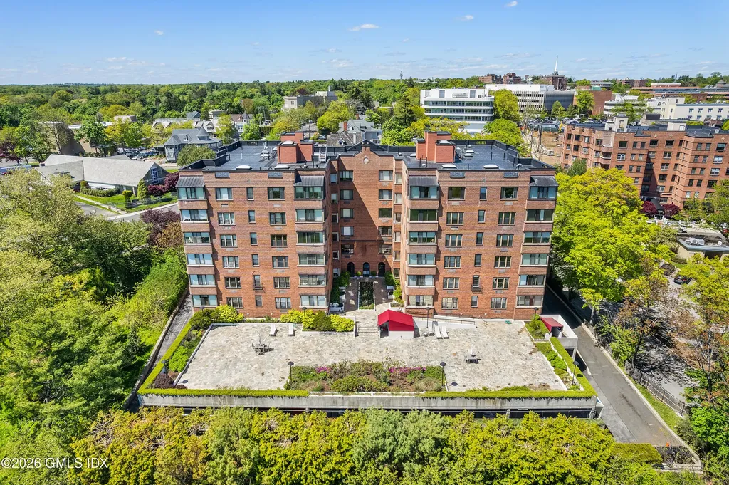 40 W Elm Street Greenwich CT 06830
