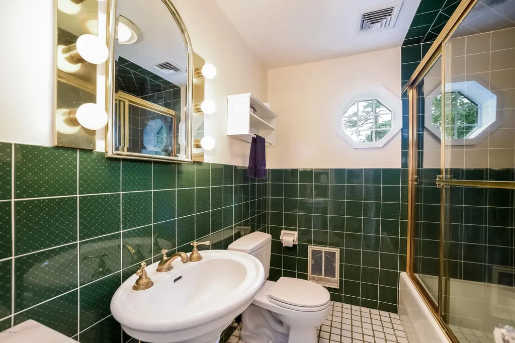 12 Old Post Road Cos Cob CT 06807