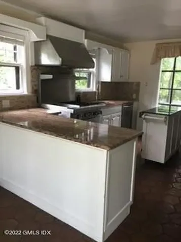 12 Old Post Road Cos Cob CT 06807