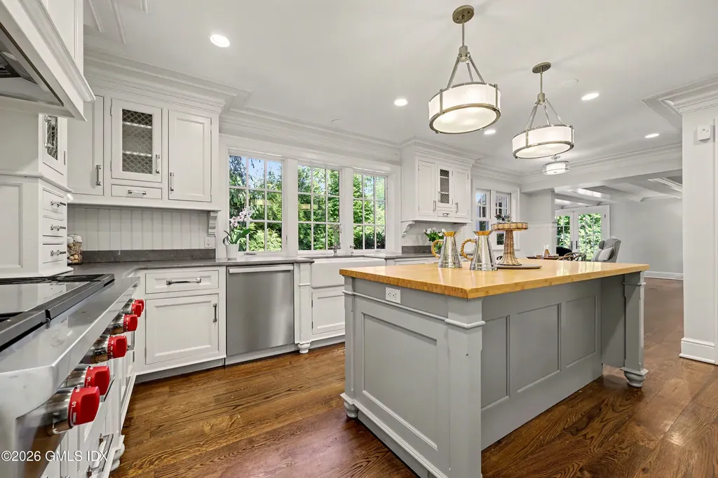 322 Main Street New Canaan CT 06840