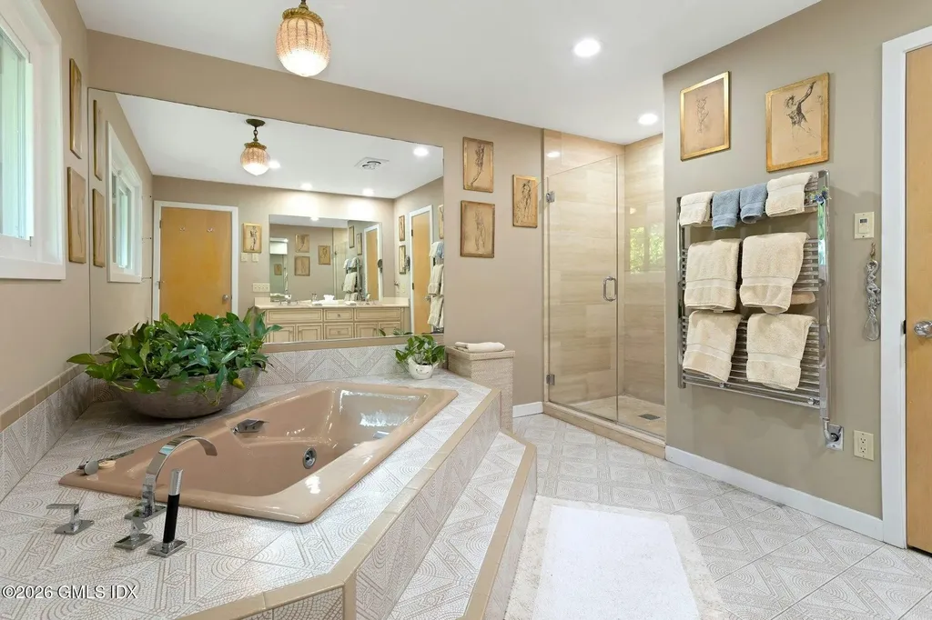33 Butternut Lane Stamford CT 06903