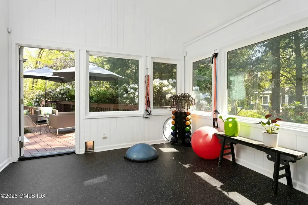 33 Butternut Lane Stamford CT 06903
