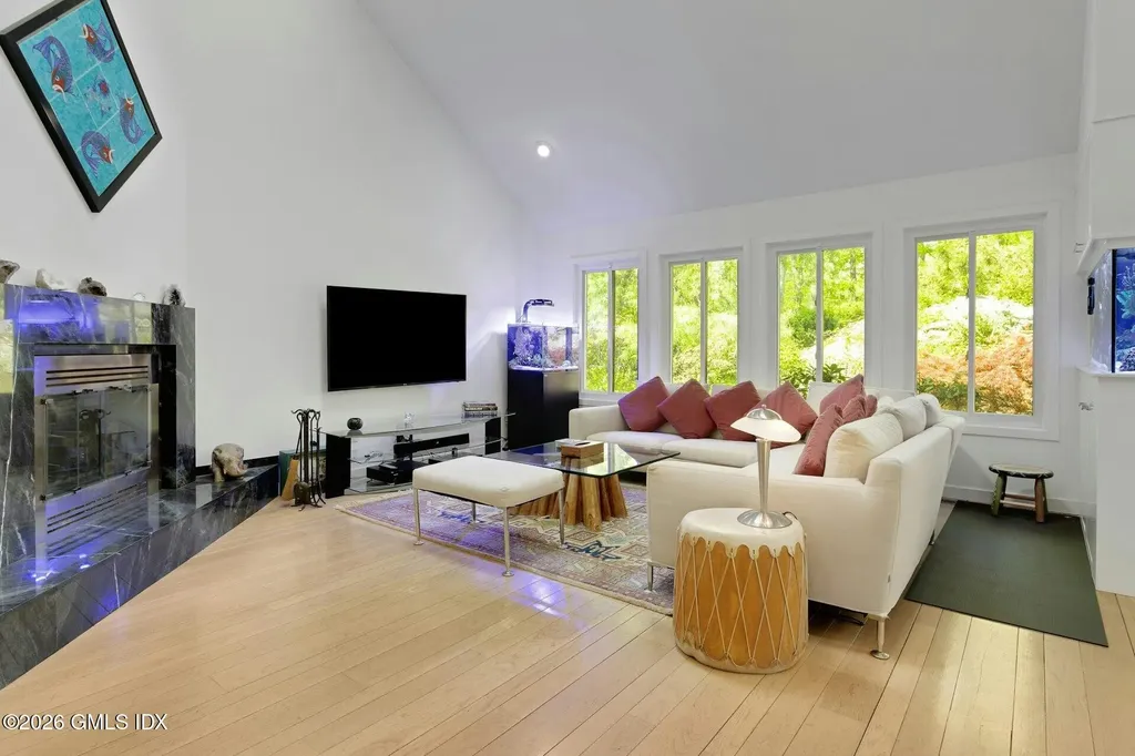 33 Butternut Lane Stamford CT 06903