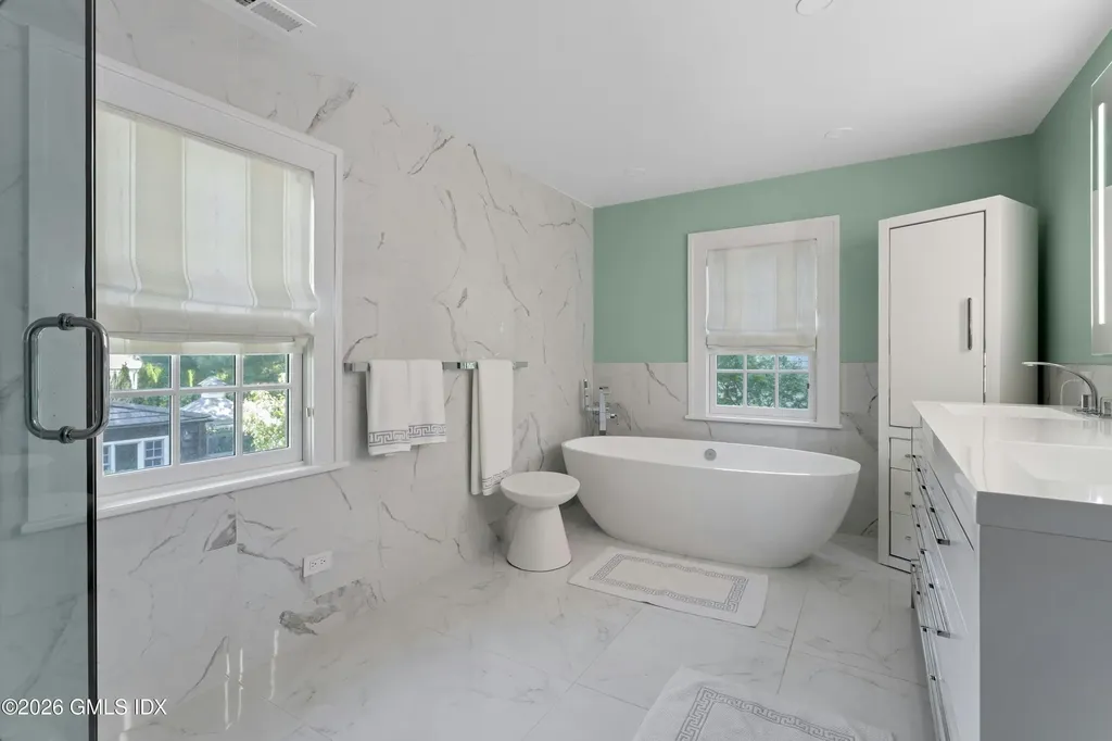 2 Sylvan Lane Old Greenwich CT 06870