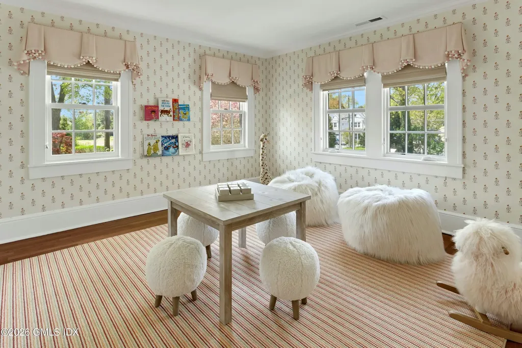 2 Sylvan Lane Old Greenwich CT 06870