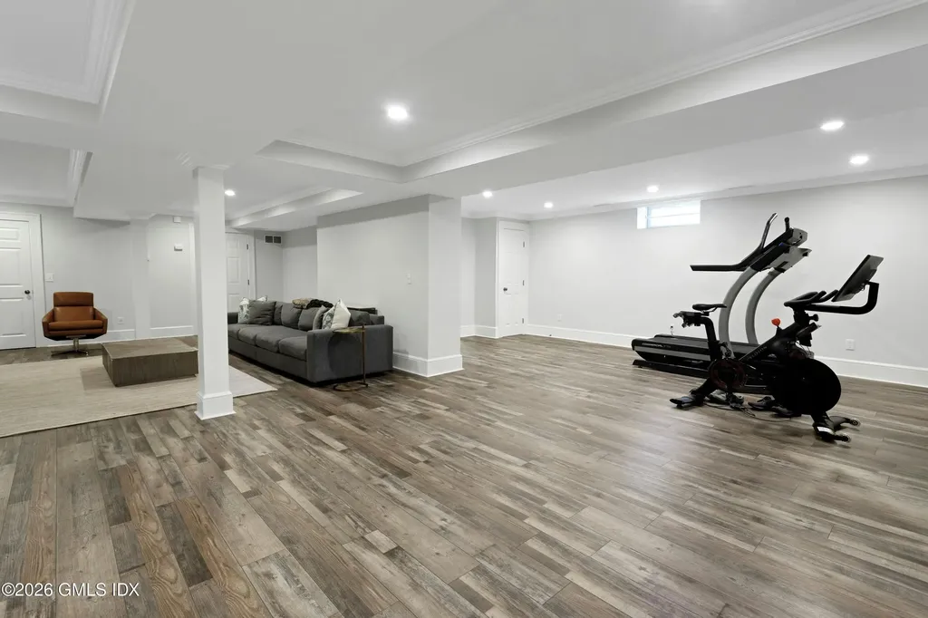 2 Sylvan Lane Old Greenwich CT 06870