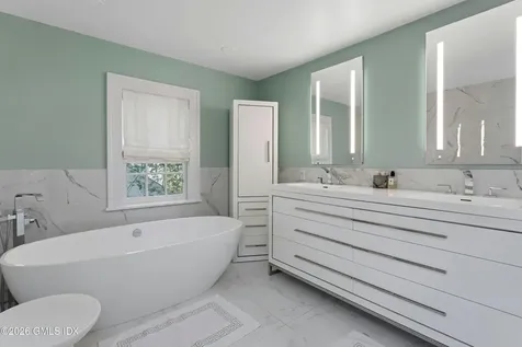 2 Sylvan Lane Old Greenwich CT 06870