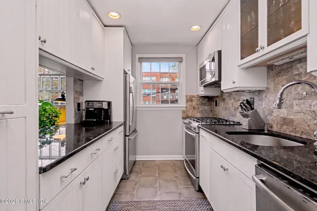 128 Putnam Park Greenwich CT 06830