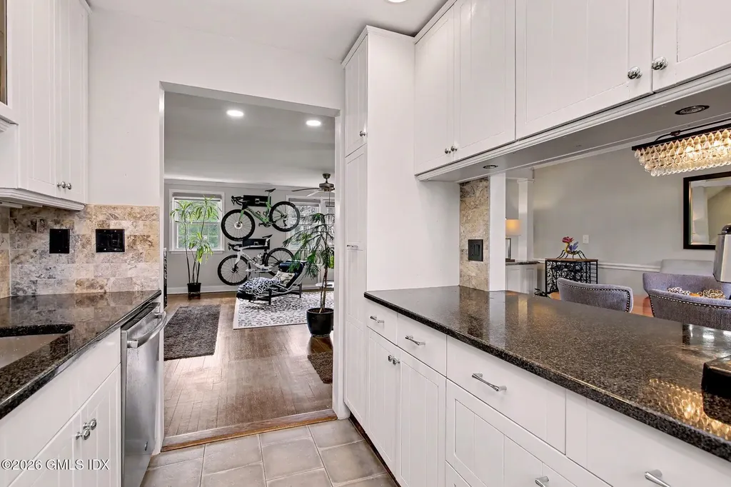 128 Putnam Park Greenwich CT 06830