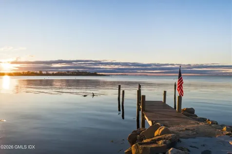 39 Chippechaug Trail Stonington CT 06378