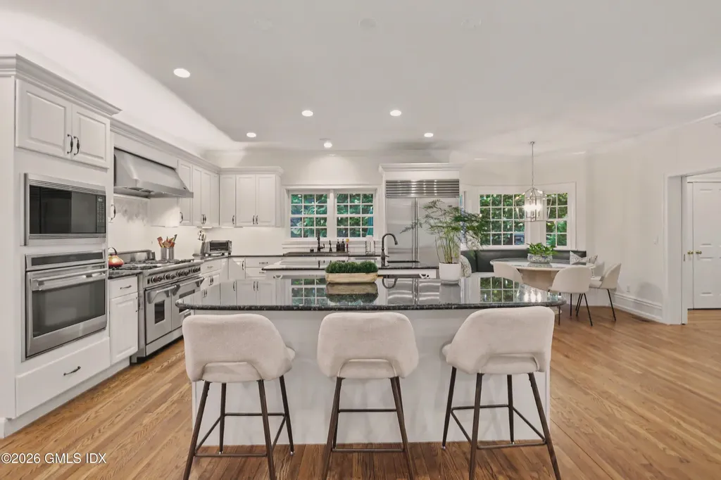 73 Lockwood Road Riverside CT 06878