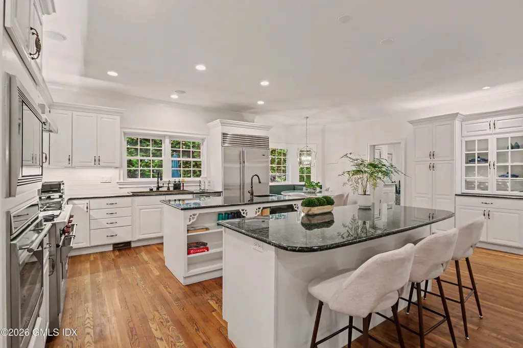 73 Lockwood Road Riverside CT 06878