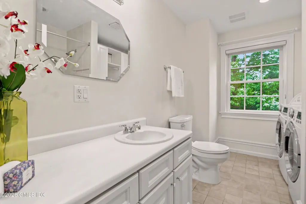 73 Lockwood Road Riverside CT 06878