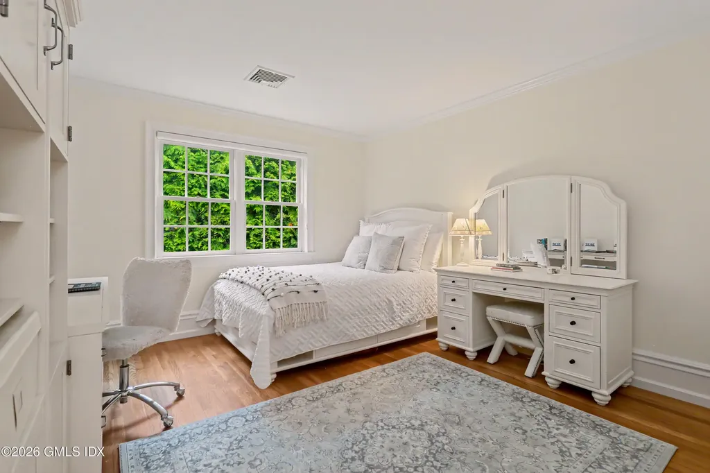 73 Lockwood Road Riverside CT 06878