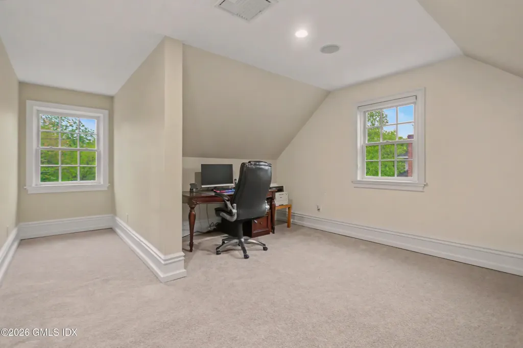 73 Lockwood Road Riverside CT 06878