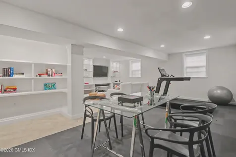 73 Lockwood Road Riverside CT 06878