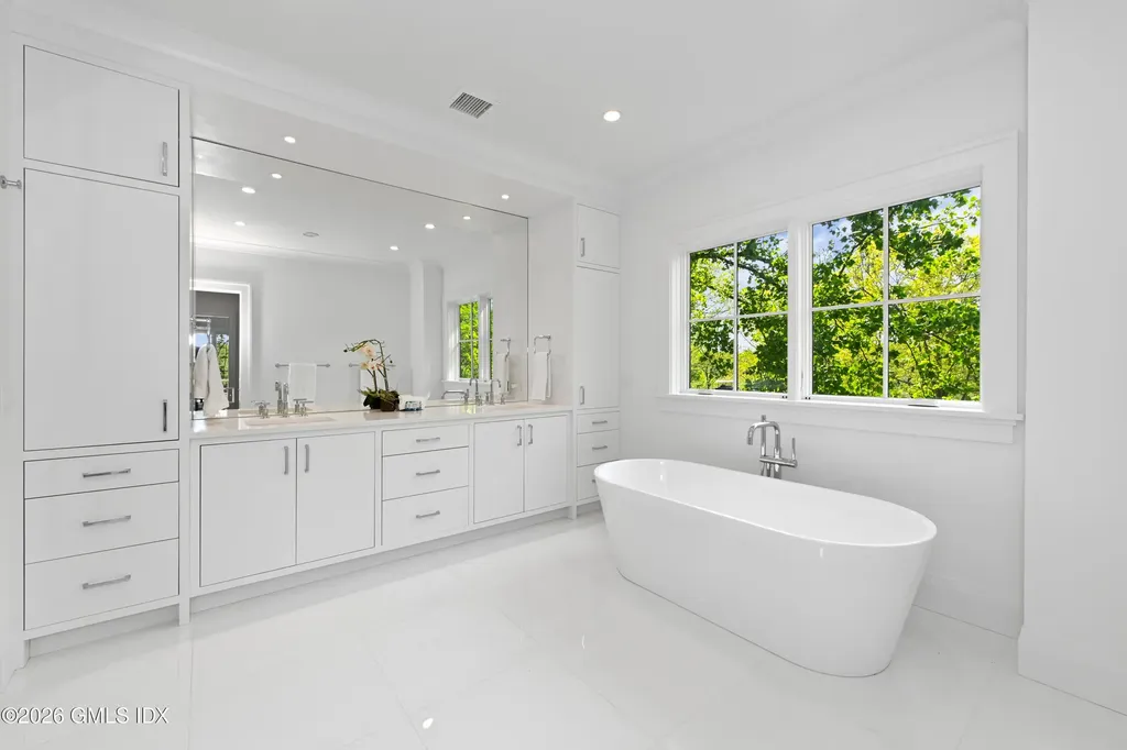 110 Sheephill Road Riverside CT 06878