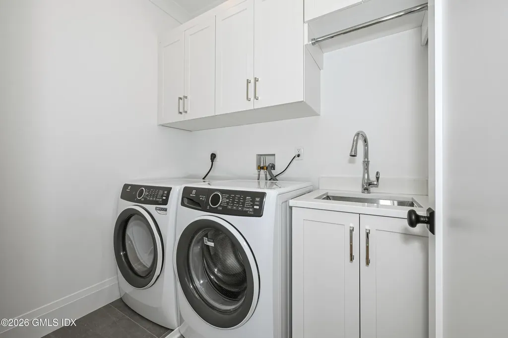 110 Sheephill Road Riverside CT 06878