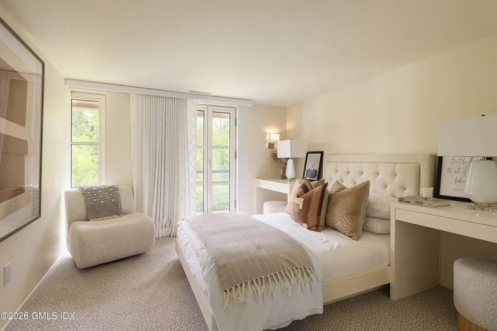 306 Round Hill Road Greenwich CT 06831