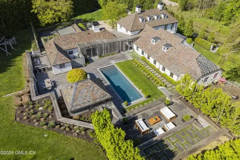 306 Round Hill Road Greenwich CT 06831