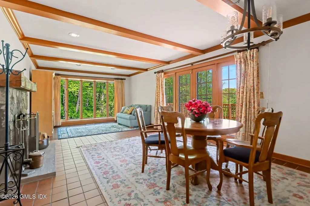 24 Hardscrabble Road Greenwich CT 06831