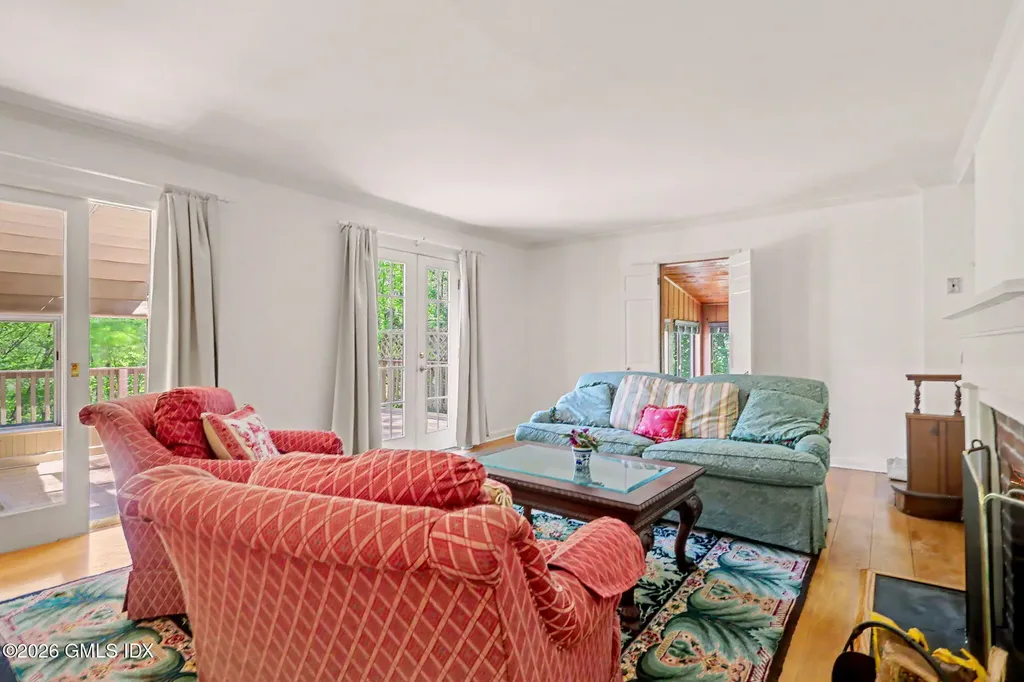 24 Hardscrabble Road Greenwich CT 06831