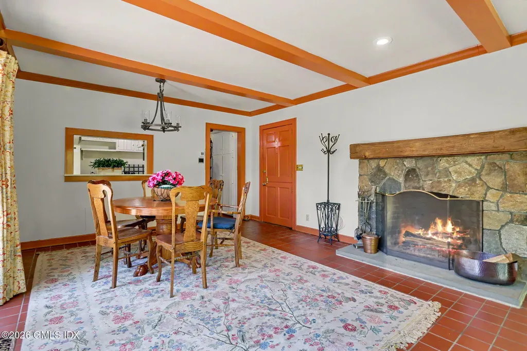 24 Hardscrabble Road Greenwich CT 06831