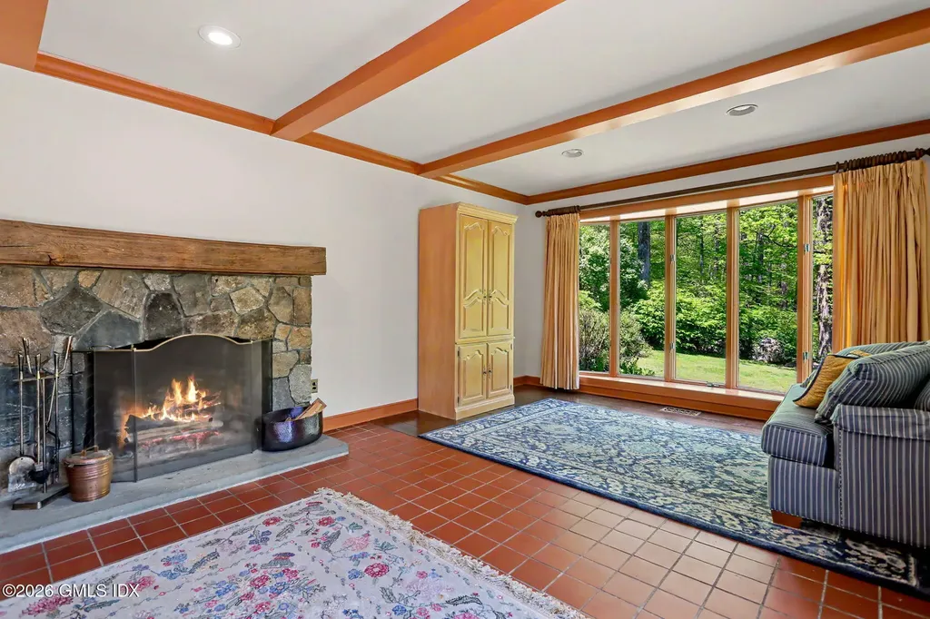 24 Hardscrabble Road Greenwich CT 06831