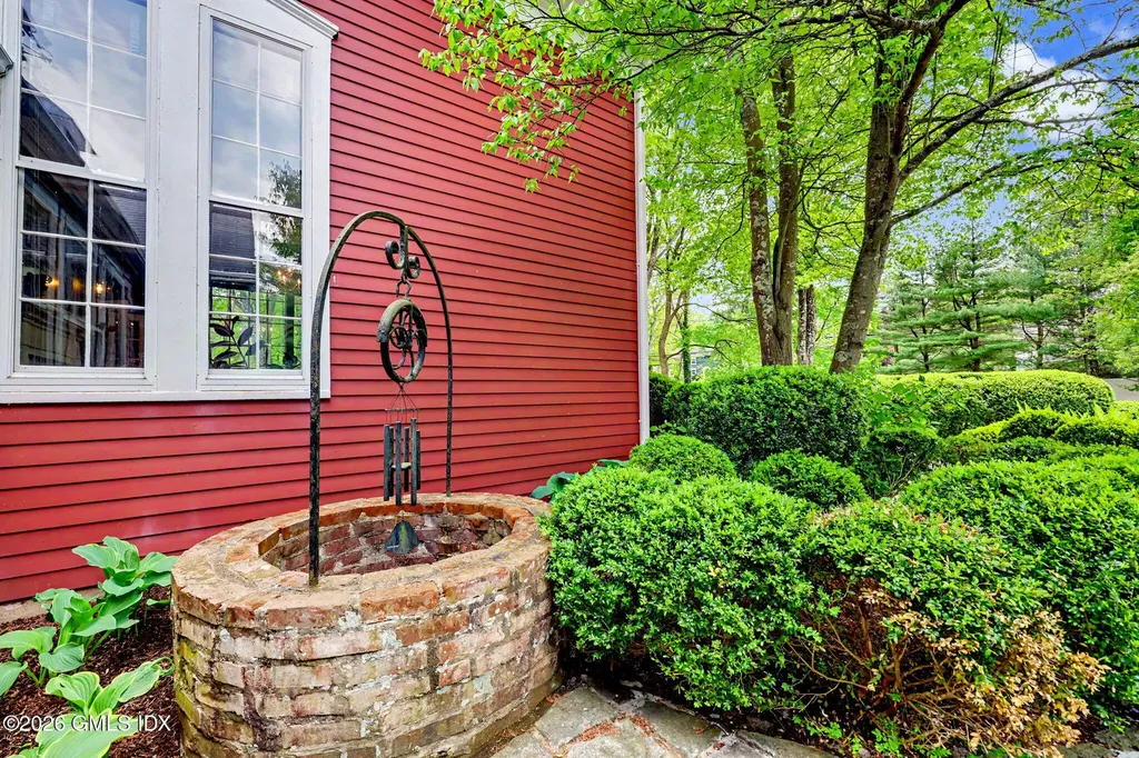 196 W Norwalk Road Norwalk CT 06850