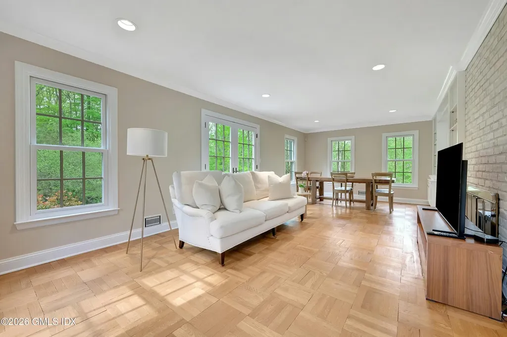 55 Stag Lane Greenwich CT 06831